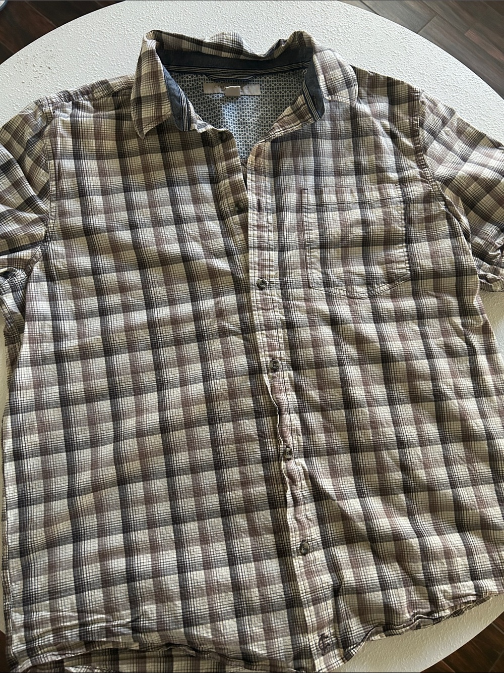 Men's Casual Plaid Short-Sleeve Button-Down Shirt - Brown/Gray